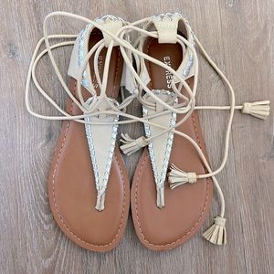 Cute strappy sandals!